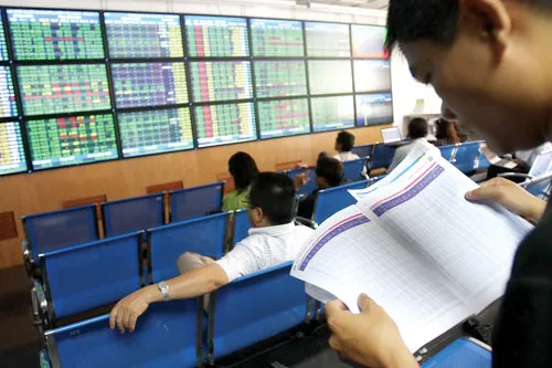 Biến động của nhóm CP ngân hàng không như kỳ vọng của nhiều NĐT. Ảnh: LÃ ANH